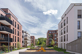 Effective structure-borne sound insulation between the energy centre and the neighbouring underground car park.
