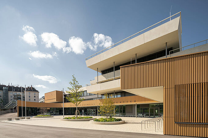 Impact sound insulation for terraces – Education Campus Aron Menczer Vienna Impact sound insulation for terraces – Education Campus Aron Menczer Vienna