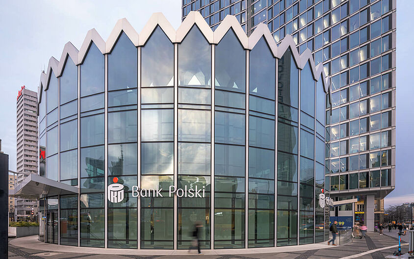 Mixed-use building Rotunda Warsaw Mixed-use building Rotunda Warsaw