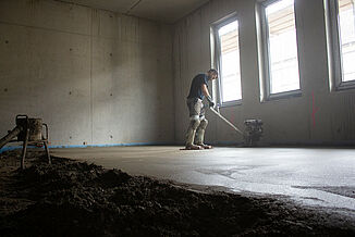 Screed installation in the House of Music in Siegen.