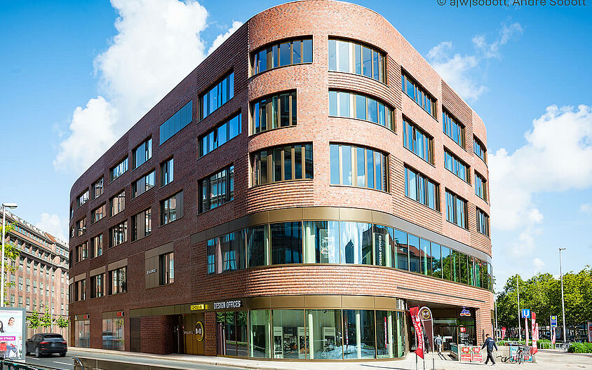 From brownfield to vibrant district centre