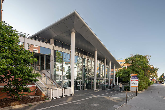 Structure-borne noise protection for the emergency room Structure-borne noise protection for the emergency room