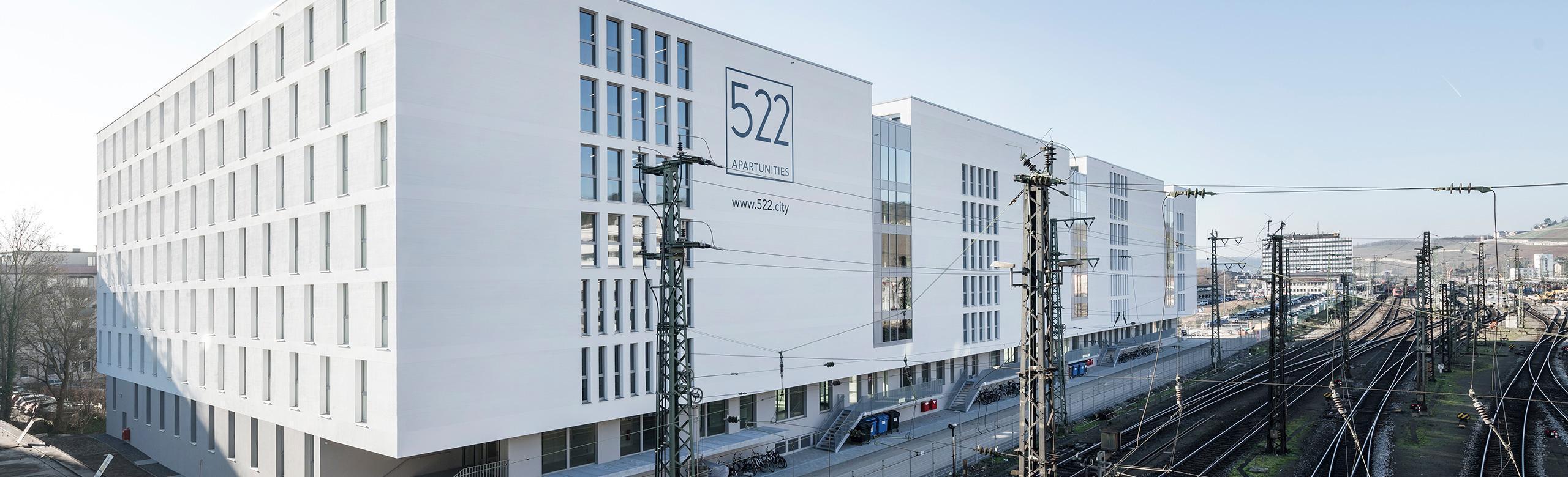 Student residence 522 in Würzburg is located right next to the railway tracks.